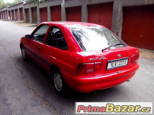 FORD Escort 1,6i 16V Champ - TOP STAV – fotografie 4