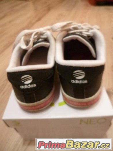 Boty Adidas NEO,vel 34 – fotografie 2