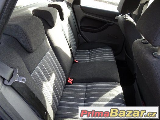 Prodám Ford Focus Kombi 1.6  (12/2009) – fotografie 3
