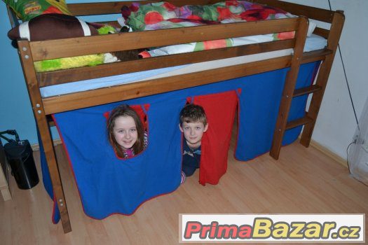 Patrová / zvýšená postel s domečkem + rošt – fotografie 1