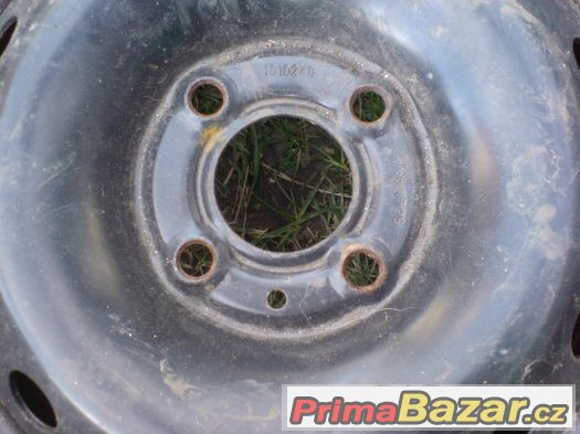 11) Renault/francouz, letní pneu s disky 165/65/15 – fotografie 2