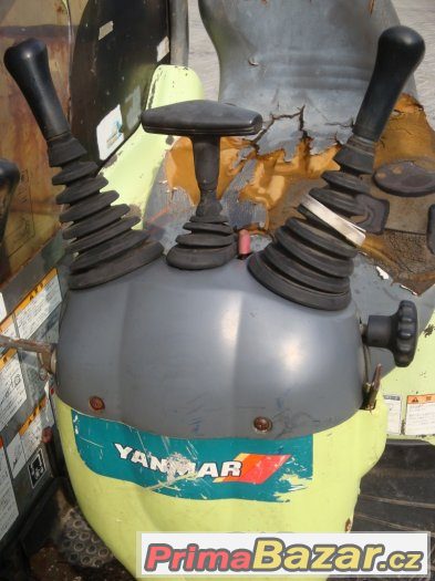 Pásové rypadlo, bagr Yanmar B1U s váhou 980 kg – fotografie 4