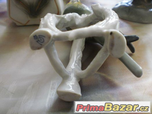 Porcelánový papoušek – fotografie 2