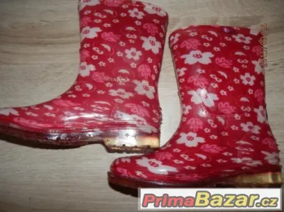 gumáky vel.27