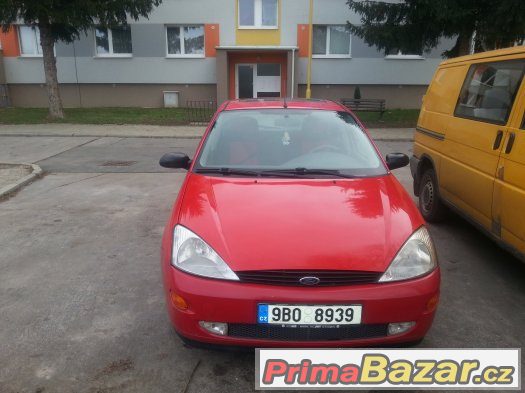 Ford Focus 1.4 – fotografie 2