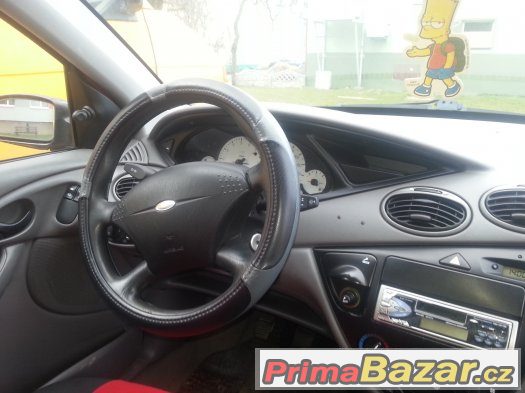 Ford Focus 1.4 – fotografie 4