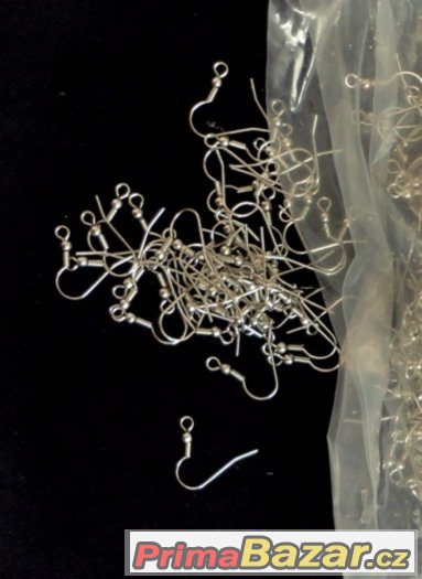Bižuterní materiál- jehly, afroháčky, karabiny, řetězoviny – fotografie 4