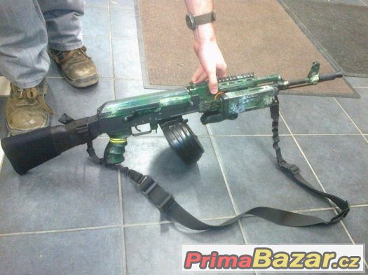 AK47 s bubnem – fotografie 3