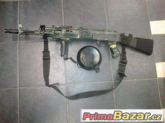 AK47 s bubnem – fotografie 5