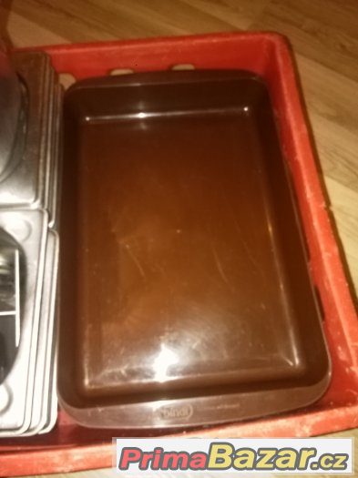 plastove tacky – fotografie 1