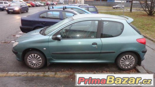 Peugeot 206 1,1i 44kW – fotografie 2