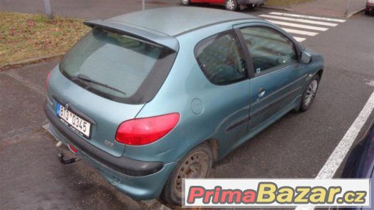 Peugeot 206 1,1i 44kW – fotografie 5