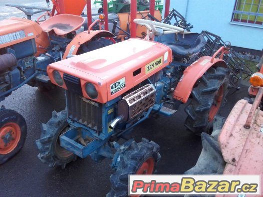 Malotraktor Kubota B5000 4WD – fotografie 1