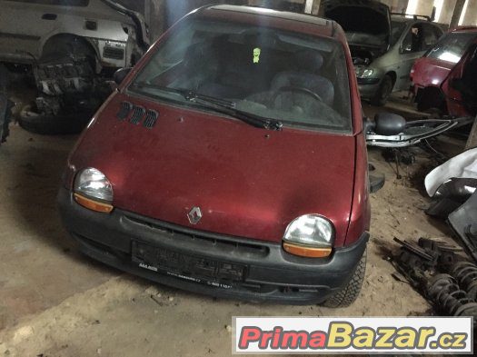 Renault twingo 1.2 bez spz propadle v poloprevovodu – fotografie 4
