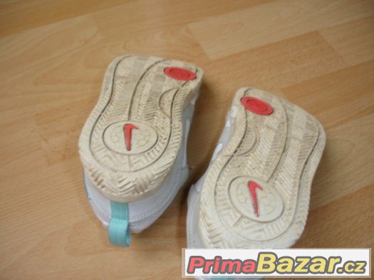 Botičky, tenisky, boty NIKE pro cácorku, vel. 29,5 – fotografie 5