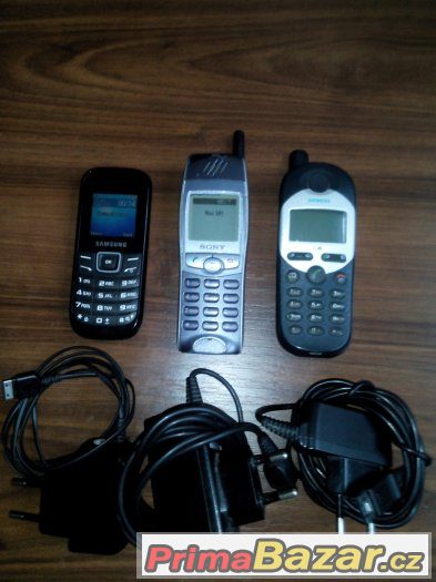 Samsung GT-E1200M, Sony CMD-J6  Siemens C35i – fotografie 1