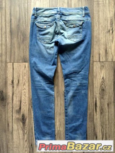 Luxusní slimky Benetton vel. 28 NOVĚ, PC 4390,-- Kč – fotografie 3