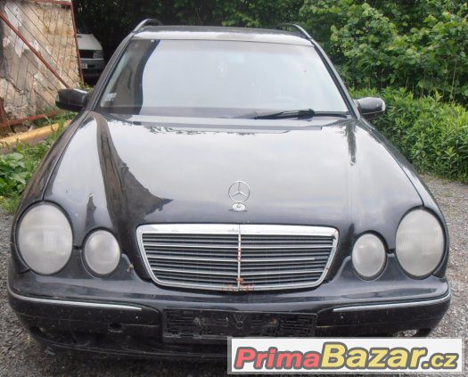 Mercedes-Benz 210 2,7 CDI – fotografie 1