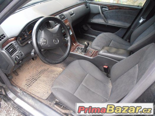 Mercedes-Benz 210 2,7 CDI – fotografie 3