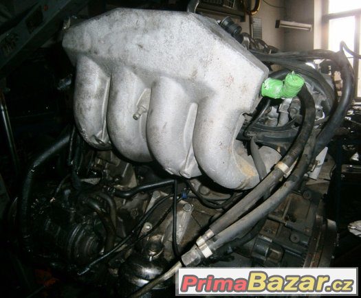 Mercedes-Benz 124: motor 2,2 16V – fotografie 2