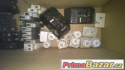 zástrčky 400v,zásuvky 400v,jističe,atd. – fotografie 3