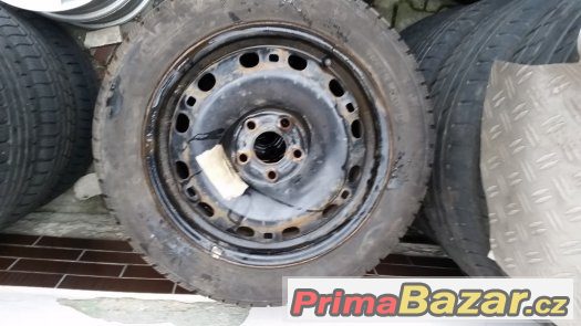 S Fabia Zimní pneu s disky 15" vzorek 90% – fotografie 1