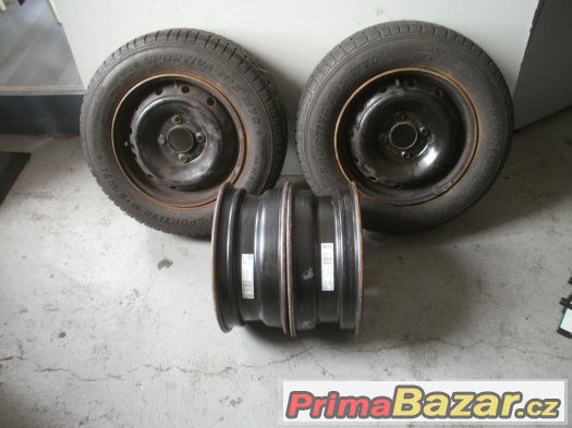 Prodám 2 zimní kola Citroen,Peugeot pneu 165/70-13 – fotografie 2