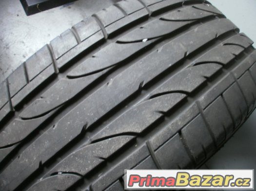 Prodám 2 x letní pneu Bridgestone 235/55-17 – fotografie 2