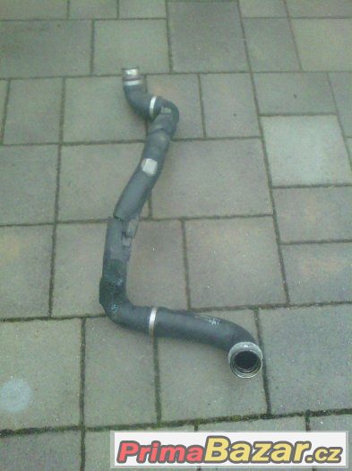 VW Golf V 5 tdi řízení filtrbox převodovka podběh maska saní – fotografie 5