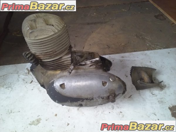 motor 250 – fotografie 1