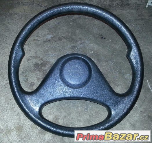 Volant Opel Kadett – fotografie 1