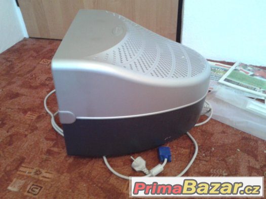 CRT monitor Hyundai 17" – fotografie 3