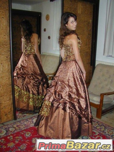 Plesové šaty velikosti 36-42 – fotografie 1