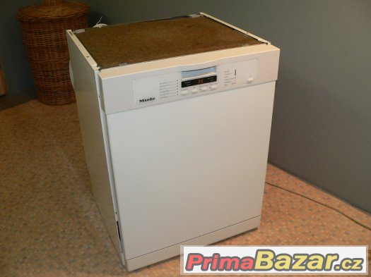 Myčka Miele bílá G1290SC, tři koše – fotografie 2
