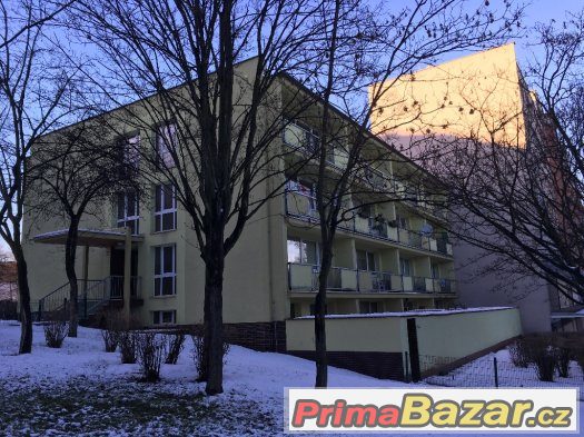 PRODEJ MALÉHO BYTU S BALKONEM CENTRUM MĚSTA TEPLICE – fotografie 1