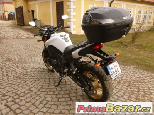 Yamaha FZ 8 Rok 2011 ABS – fotografie 3