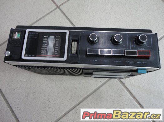 Radiomagnetofon Sanyo M 2400FE – fotografie 2
