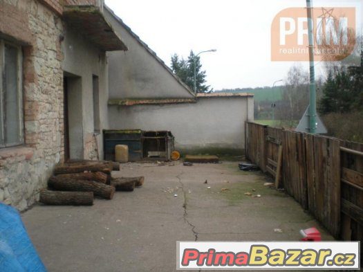 Dům k rekosntrukci Jimlín – fotografie 2