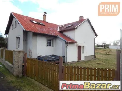 Rodinný dům se zahradou Pětipsy