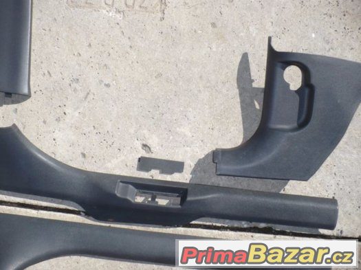 Fabia 1 černé plasty interiéru – fotografie 5