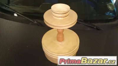 Otočný stojan na kořenky