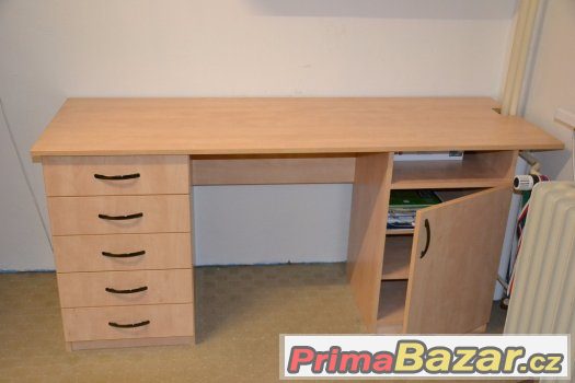 Psací stůl – fotografie 2