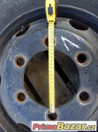 MICHELIN X, 8.5 R 17.5 XZA; 121/120M – fotografie 2