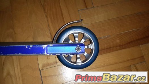 Prodám značkovou freestyle koloběžku Fasen Complete Spiral S – fotografie 2