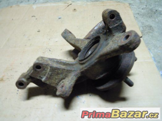 Mazda 323 BJ 1.5, r.v. 98 - 03 - pravá přední těhlice – fotografie 4