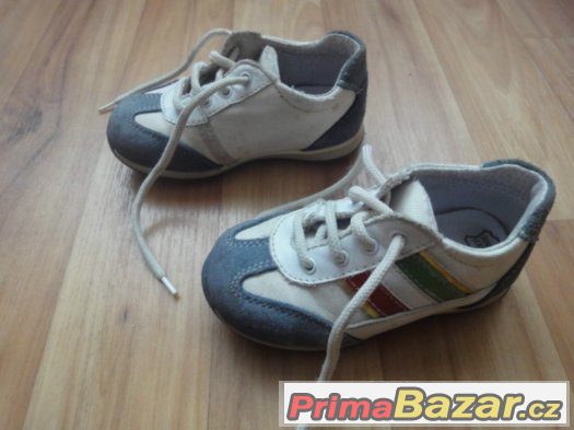 Značkové dětské boty Tarty vel. 23. Délka stélky cca 14cm. D – fotografie 3