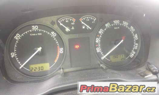 Škoda Octavia 1,9 Tdi TOUR- combi, r.v. 2006 – fotografie 4