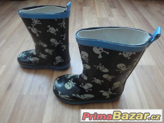 Dětské holinky vel. 26. Délka stélky cca 16,5cm. Dětské boty – fotografie 3