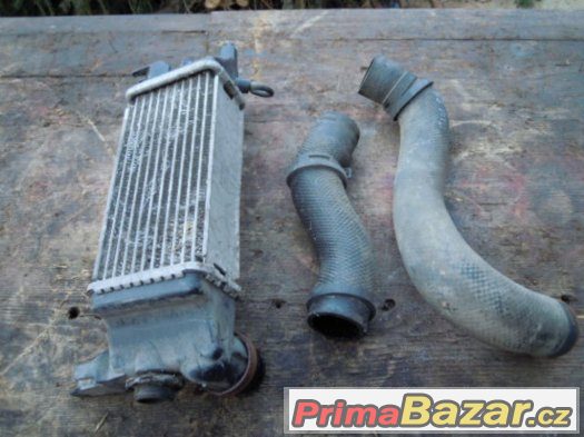 Mazda 323 BJ 2.0 DiTD - intercooler + tlaková hadice – fotografie 3