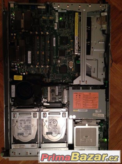Server HP DL-360 (G2) – fotografie 3